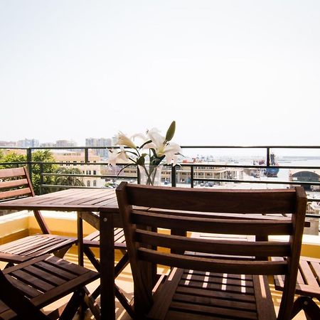 Holidays2Malaga Terraza & Junto Puerto Deportivo Bagian luar foto